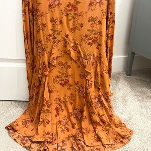 Never worn - a loves a - XS - floral dress.